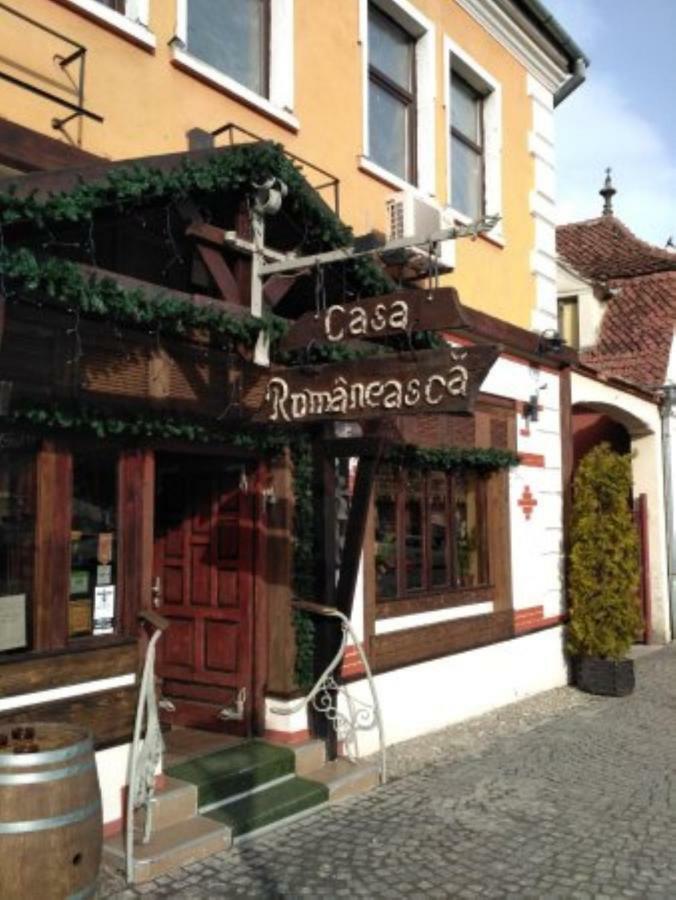 Casa Alise-Luise Apartment บราชอฟ ภายนอก รูปภาพ