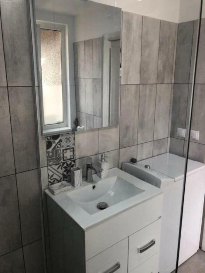 Casa Alise-Luise Apartment บราชอฟ ภายนอก รูปภาพ