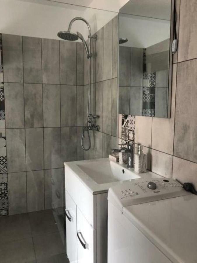Casa Alise-Luise Apartment บราชอฟ ภายนอก รูปภาพ
